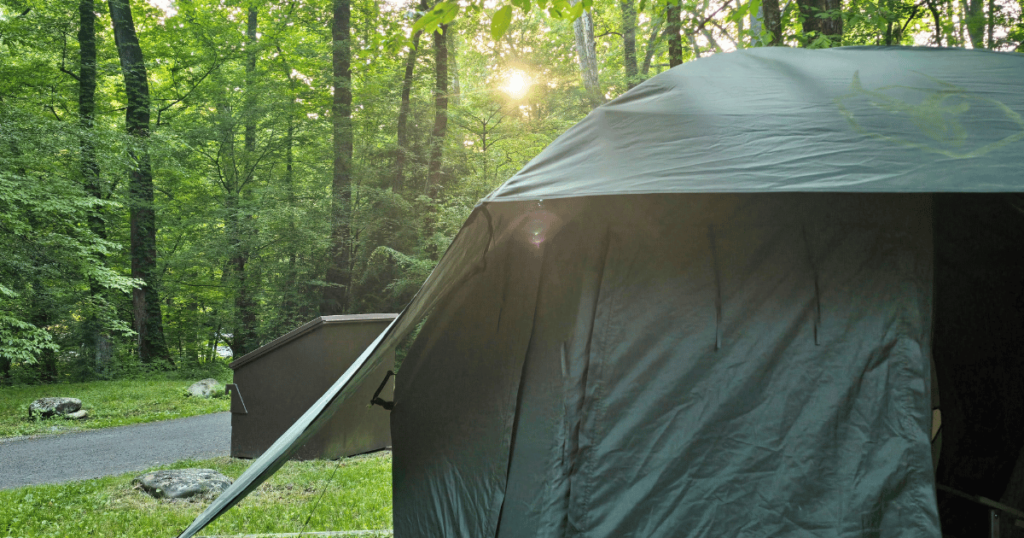 THIS IS AN IMAGAGE OF A GAZELLE TENT AT A CAMPSITE