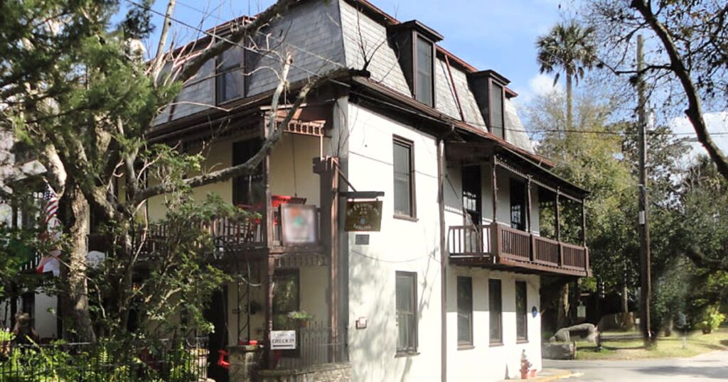 THIS IS AN IMAGE OF SIR FRANCIS INN IN ST. AUGUSTINE