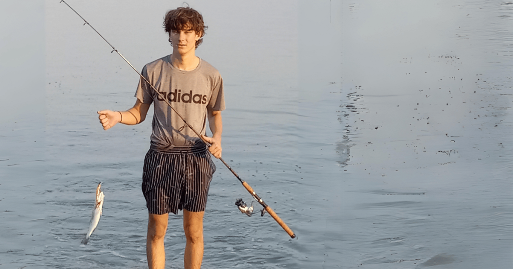 BEAUTIFUL CAMPING AT FORT DE SOTO BOY HOLDINA FISHING POLE