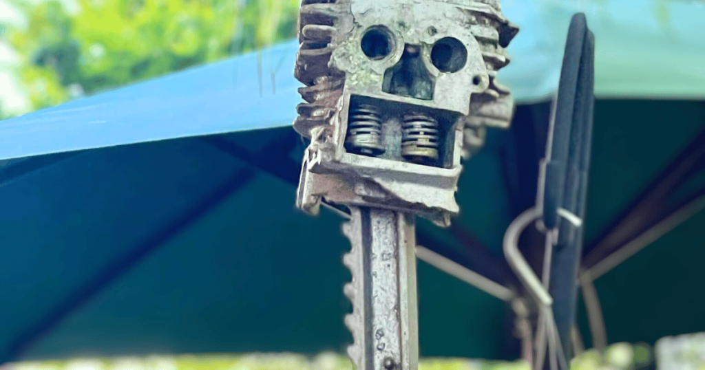 ROADTRIP TO SATCHEL'S BEST PIZZA IN GAINESVILLES, FL ROBOT MADE OF TRASH