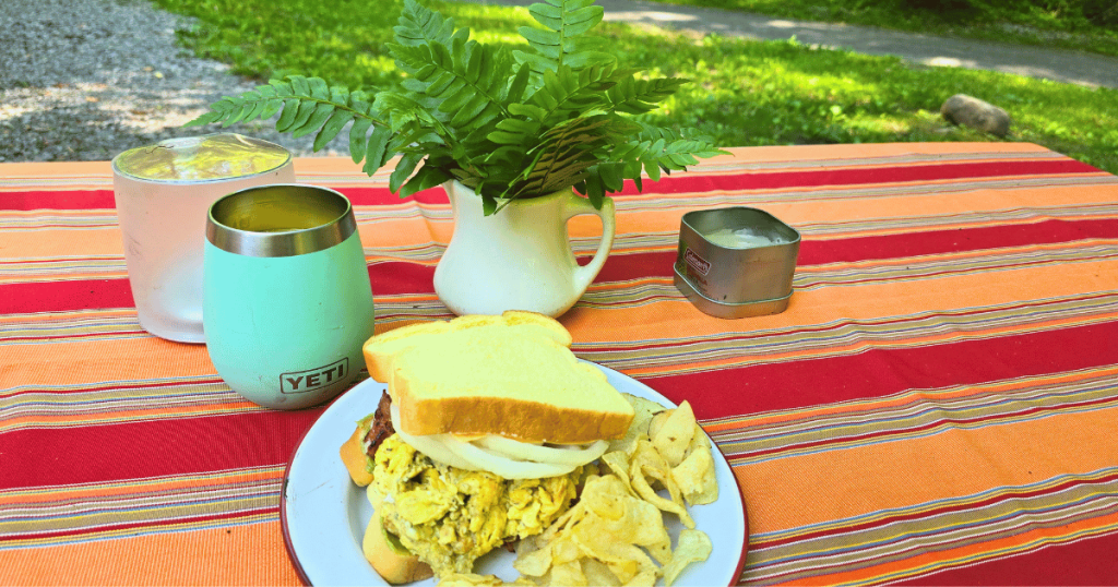 EASY CAMPING MEALS: SIMPLE CAPSULE MEAL PLANNING breakfast sandwich