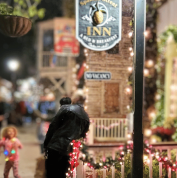 St. Augustine Nights of Lights Christmas in Florida historic inn lit up