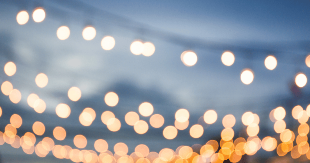 BEST FLORIDA FALL FESTIVALS STRING LIGHTS AT NIGHT