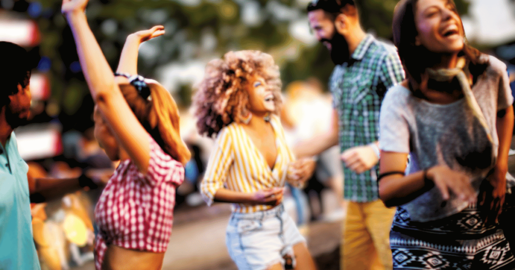 BEST FLORIDA FALL FESTIVALS PEOPLE DANCING