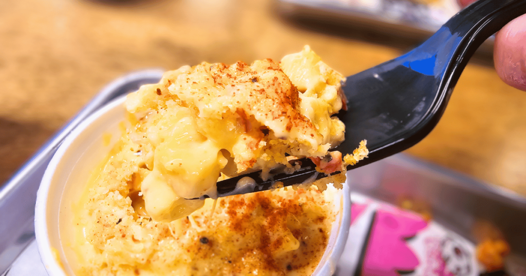 LOVEBIRD ALMOST FAMOUS CHICKEN CENTRAL FLORIDA HIDDEN GEM mac and cheese on a fork