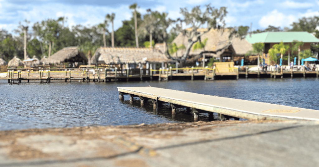 DIVE INTO CRUMPS' LANDING IN HOMOSASSA, FLORIDA water view