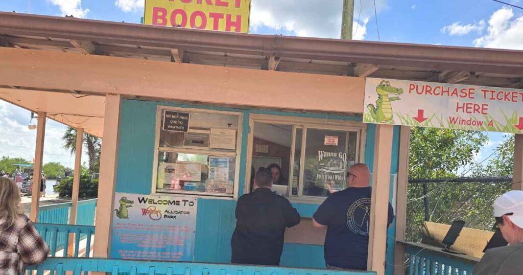 EPIC FLORIDA DAY TRIP EVERGLADES AIRBOAT RIDE AT WOOTEN'S this is an image of the ticket booth at Wooten's