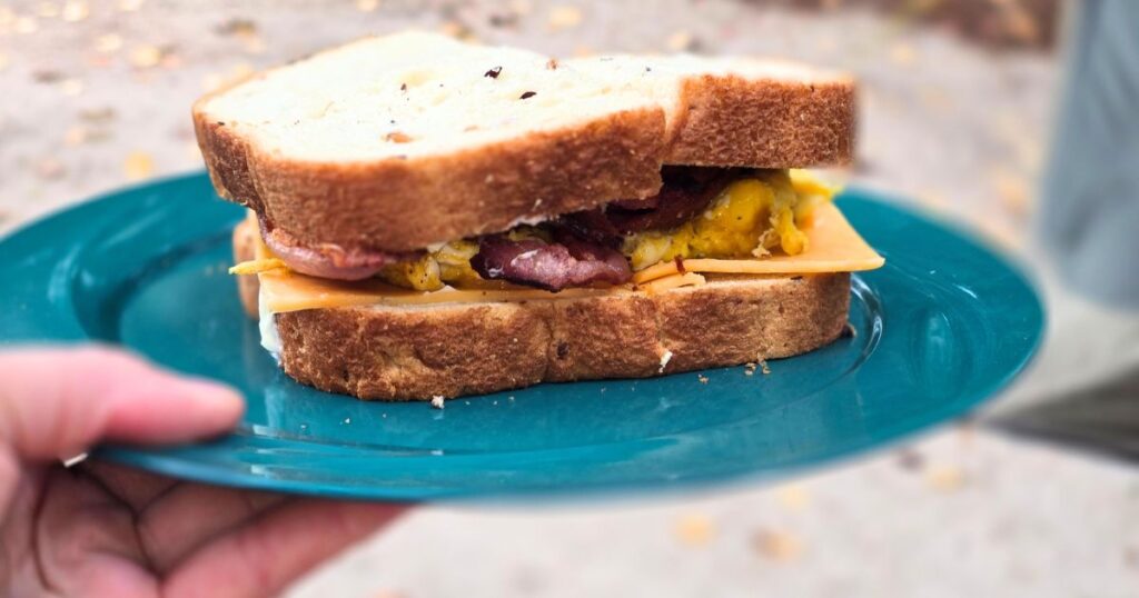 EASY CAMPING BREAKFAST SANDWICH THIS IS AN IMAGE OF A CAMPING BREAKFAST SANDWICH ON A PLATE