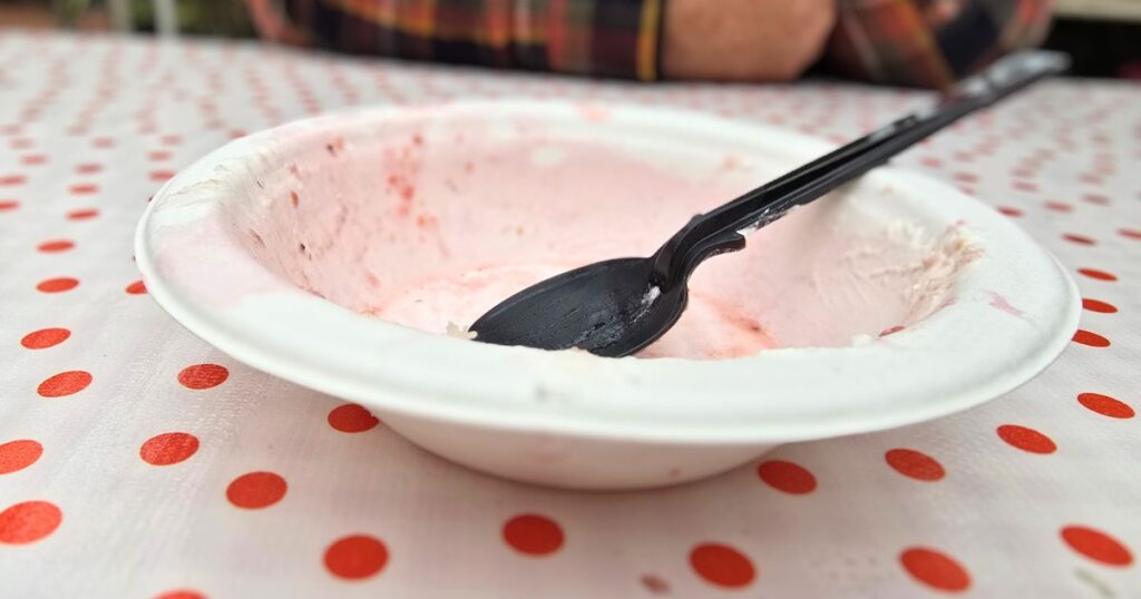 THIS IS AN IMAGE OF AN EMPTY BOWL AT PARKDALE FARM MARKET