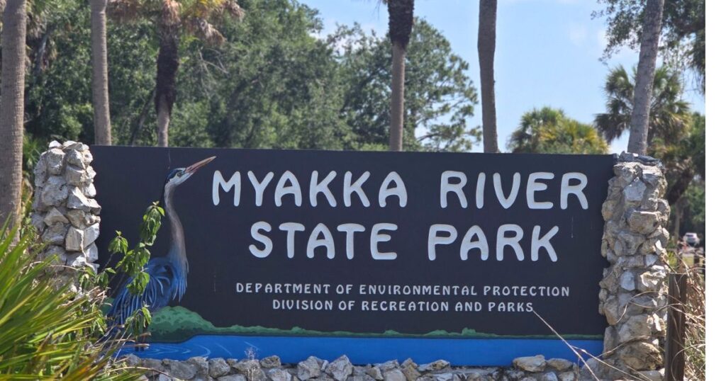 THIS IS AN IMAGE OF THE MYAKKA RIVER STATE PARK SIGN