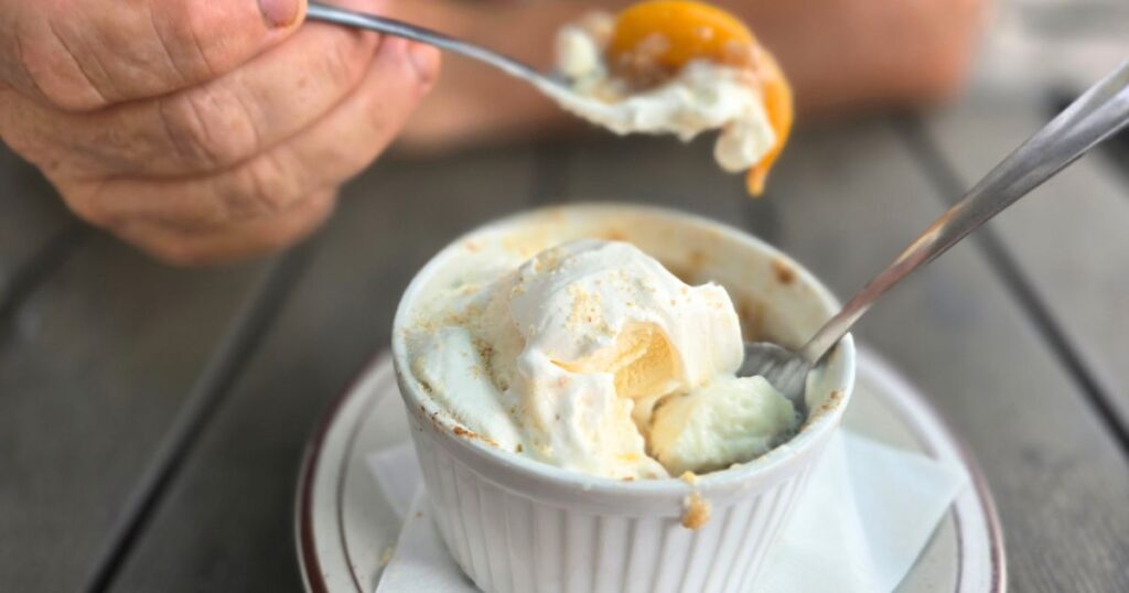 AUNT KATE'S RESTAURANT THIS IS AN IMAGE OF DESSERT