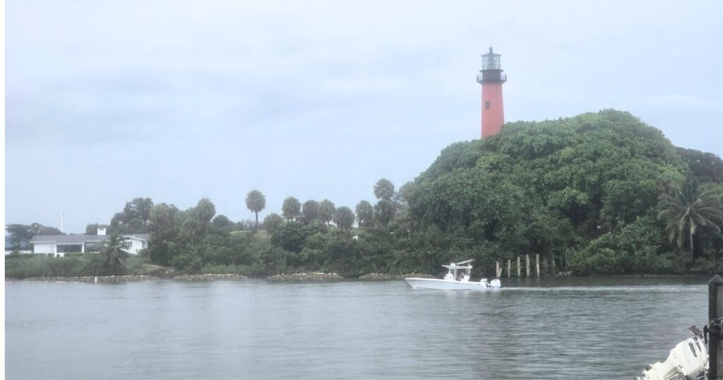 Florida family-friendly activities VIEW OF LIGHTHOUSE FROM THE INTRACOASTAL WATERWAY