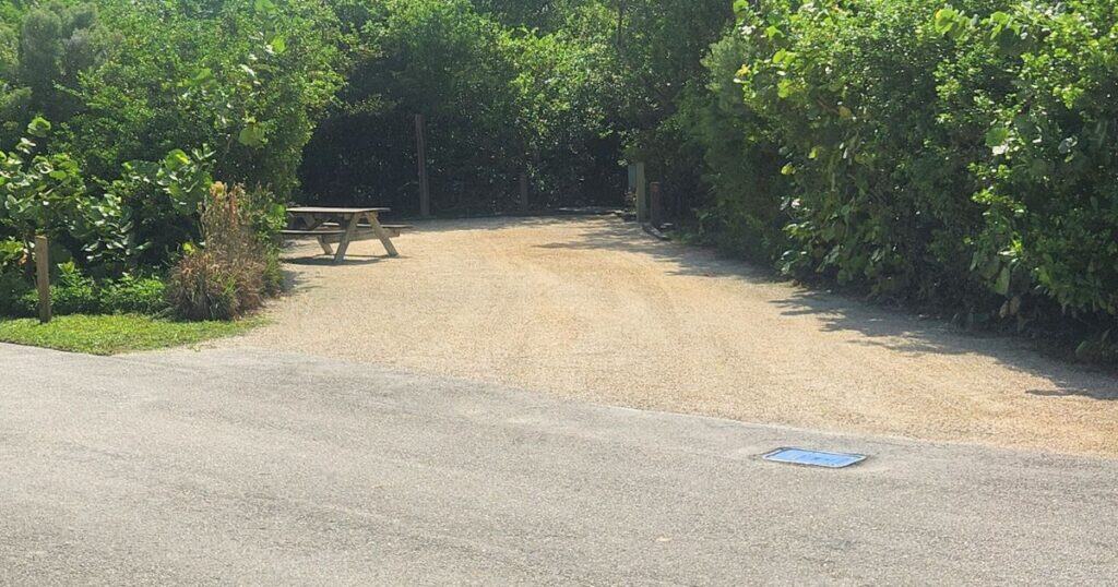 CURRY HAMMOCK STATE PARK | FLORIDA KEYS GUIDE IMAGE OF CAMP SITE 27